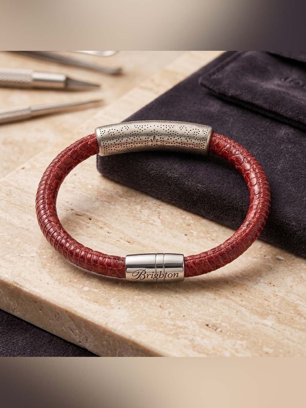 Brighton Red Snake Embossed Leather XOXO Tube Charm Bracelet Magnetic Clasp 2628 - Picture 3 of 4